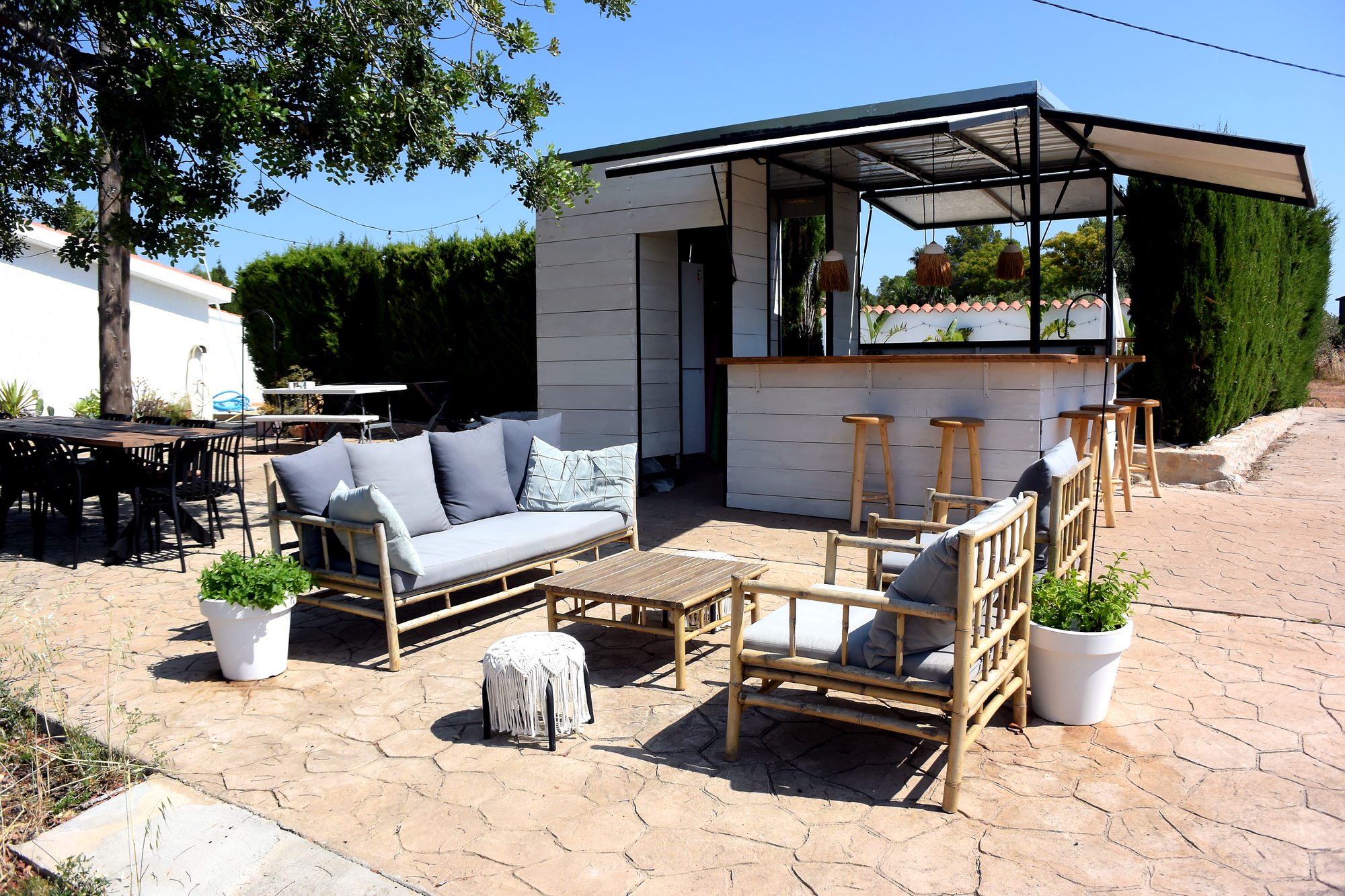 Loungeset en buitenbar